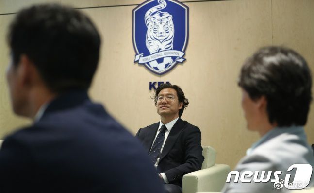 谈及主帅小赫内斯，威尔勒表示：“他100%与斯图加特有认同感，我们想要一起打造一点东西，这很关键，也需要花更长的时间。